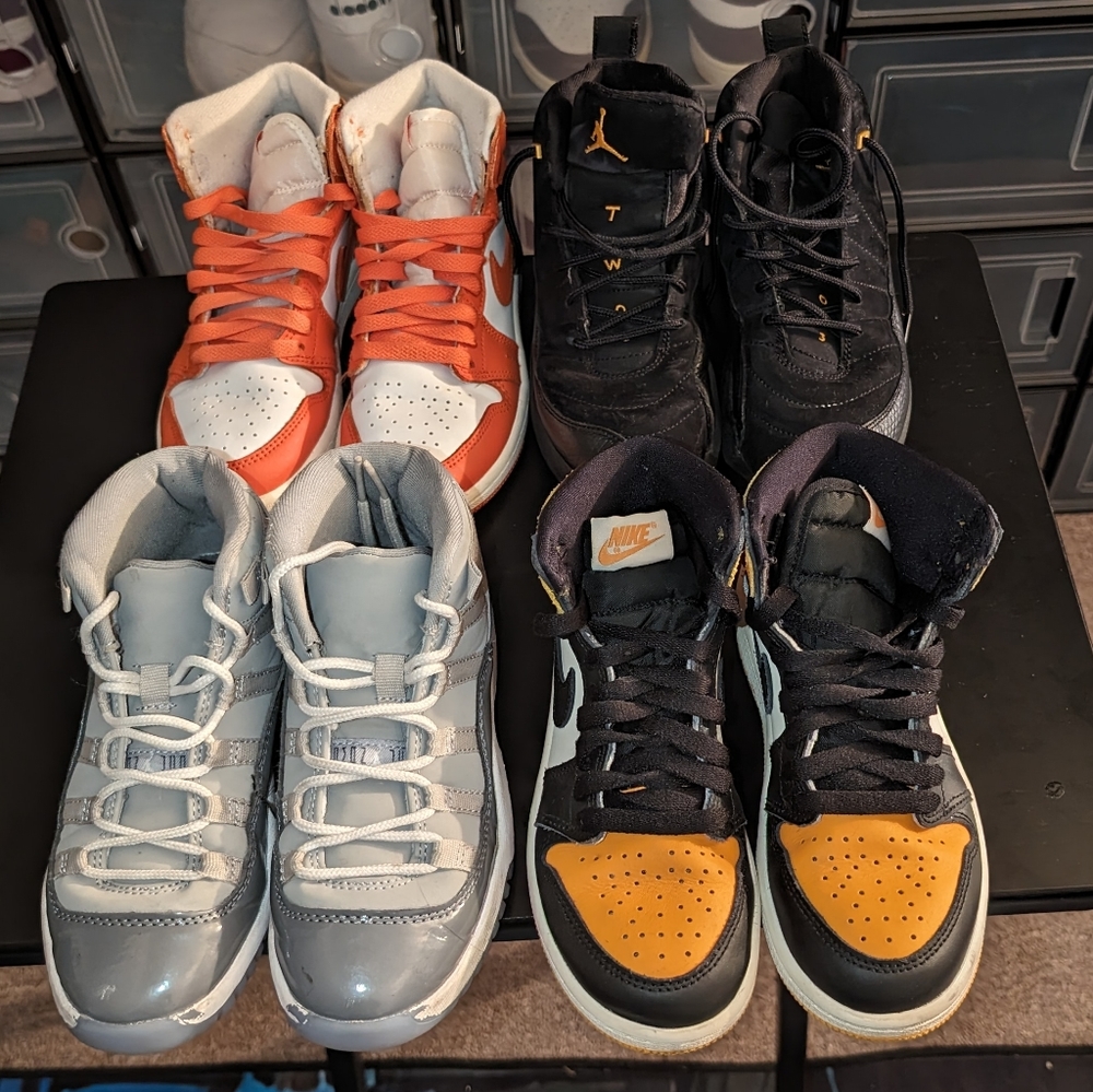 Jordans (sz 1.5)